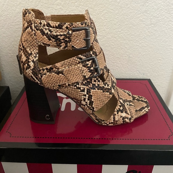 Circus by Sam Edelman Ezra Sandal - Picture 4 of 5